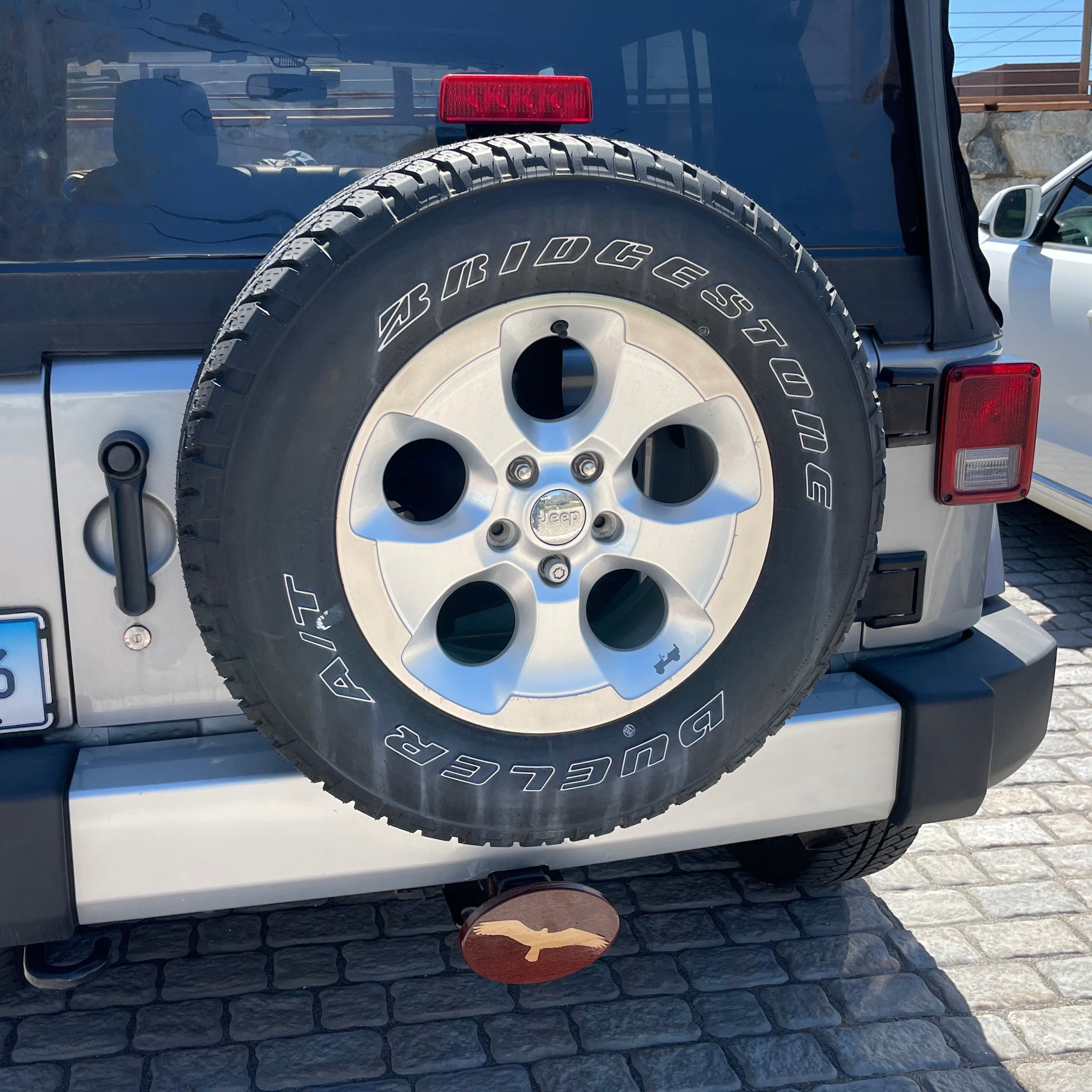 OspreyonJeep.jpg